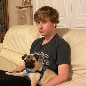 Meet your Posher, Griffin